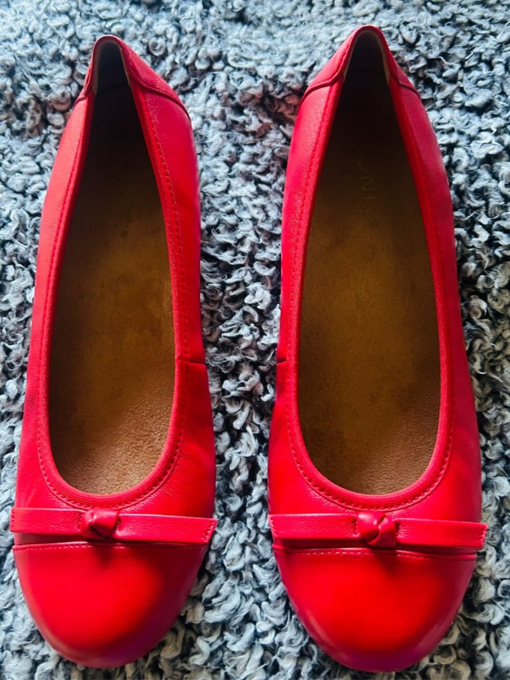 Vionic Women's Comfort Red Tomato Leather Klara Bow Ballet Flat Size 8